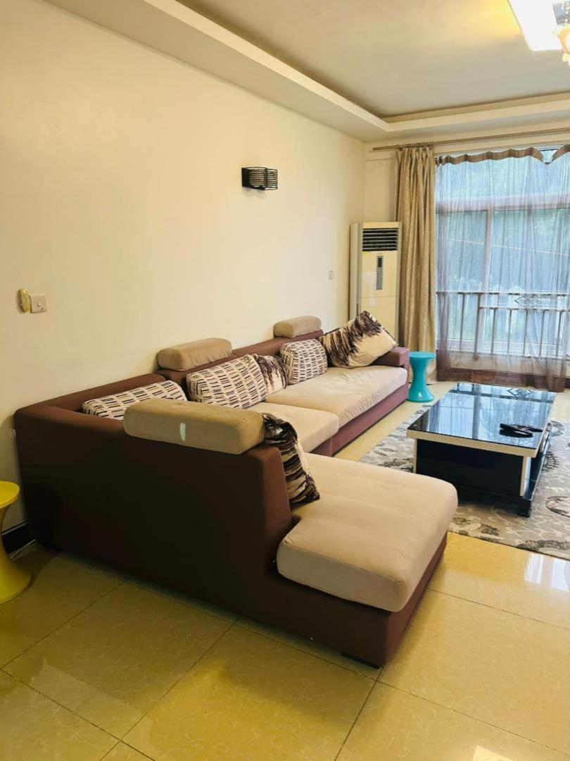 Homestay Modest R&r H Dar es Salaam